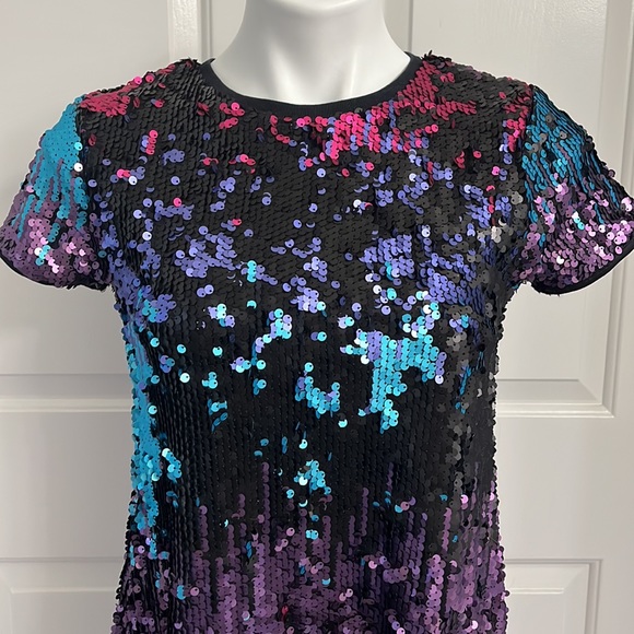 D. Signed Disney Girl’s Short Sleeve Multicolor Sequin Dress Size XL - Picture 3 of 11